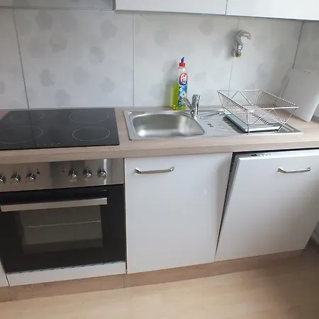 Stylish One-bedroom Near Old Town ニュルンベルク