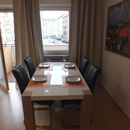 Stylish One-bedroom Near Old Town アパート ニュルンベルク